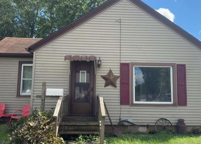 Property at 441 W Avenue E, Lewistown, IL 61542, 2 beds, 1 bath