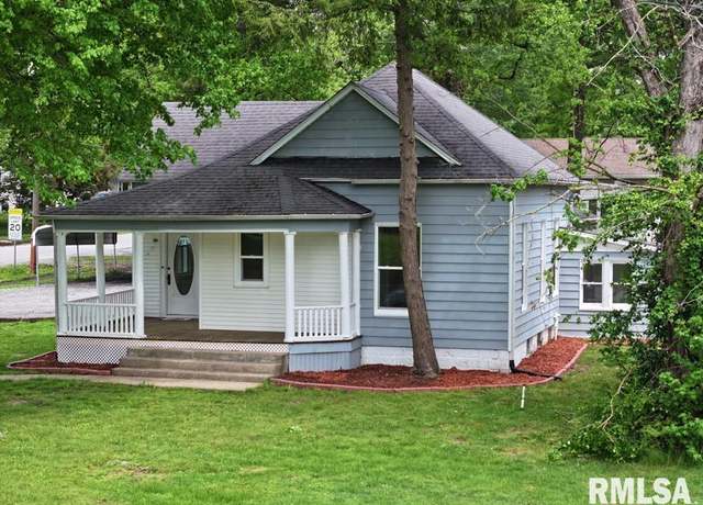 Property at 800 Division St, Carterville, IL 62918, 3 beds, 2 baths