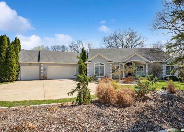 Property at 2734 8th Street Court, Moline, IL 61265, 4 beds, 3.5 baths