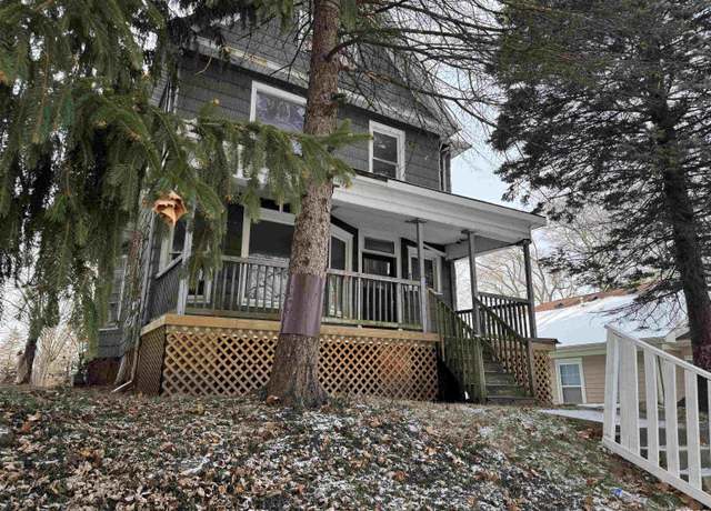 Property at 1827 N Peoria Ave, Peoria, IL 61603, 3 beds, 2 baths