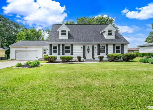 Property at 2240 Mockingbird Ln, Washington, IL 61571, 3 beds, 2 baths