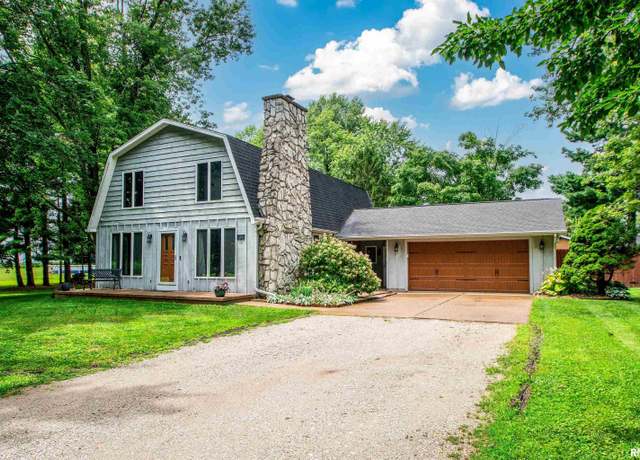 Property at 511 S Davenport St, Metamora, IL 61548, 2 beds, 2 baths