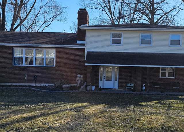 Property at 4080 E IL Route 16 Rte, Litchfield, IL 62056, 3 beds, 2.5 baths