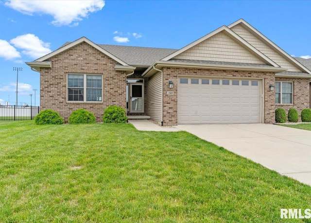 Property at 1809 Spartan Dr, Chatham, IL 62629, 3 beds, 3 baths