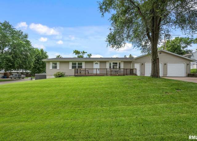Property at 500 May St, Le Claire, IL 52753, 3 beds, 1.5 baths