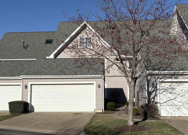 Property at 414 Harbor Pointe Dr, East Peoria, IL 61611, 3 beds, 2.5 baths