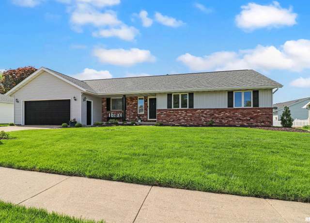 Property at 67 N Oregon Ct, Morton, IL 61550, 3 beds, 3 baths