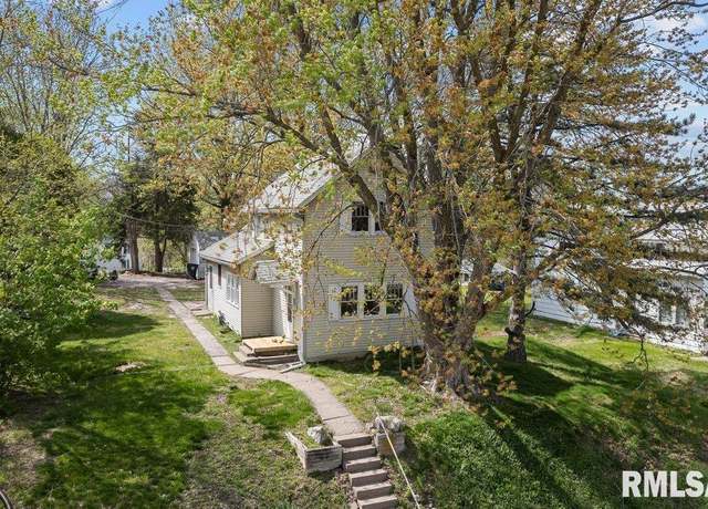Property at 1310 Mississippi Ave, Davenport, IA 52803, 2 beds, 1 bath