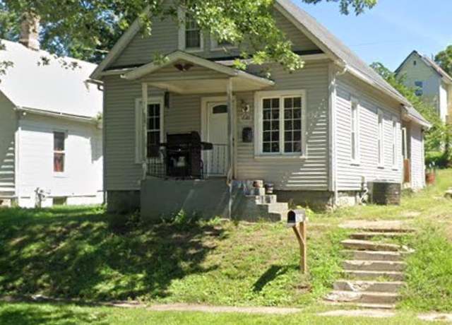 Property at 1621 14 1/2 St, Rock Island, IL 61201, 2 beds, 1 bath