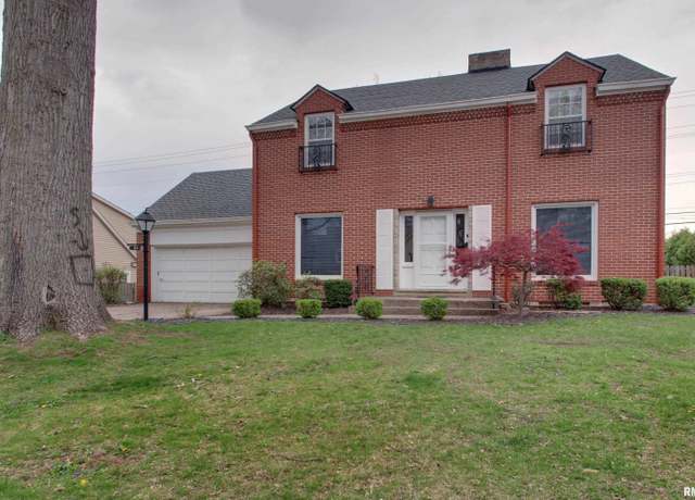 Property at 95 Woodlawn Rd, Quincy, IL 62301, 4 beds, 2 baths