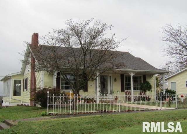 Property at 195 E Market St, Elizabethtown, IL 62931, 3 beds, 2 baths