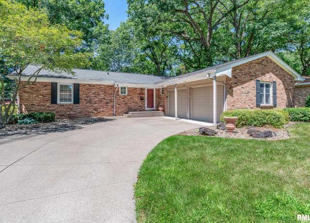 Property at 3405 51st St, Moline, IL 61265, 3 beds, 3 baths