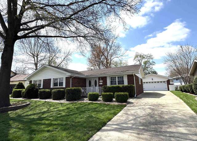 Property at 117 Andover Dr, Springfield, IL 62704, 3 beds, 2 baths
