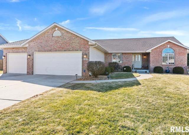 Property at 315 Windycrest Dr, Chatham, IL 62629, 4 beds, 3.5 baths