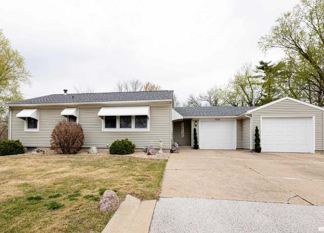 Property at 1229 S Park Ter, Quincy, IL 62301, 3 beds, 1 bath
