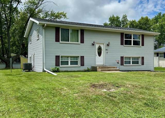 Property at 502 Oriole Dr, Washington, IL 61571, 3 beds, 1.5 baths