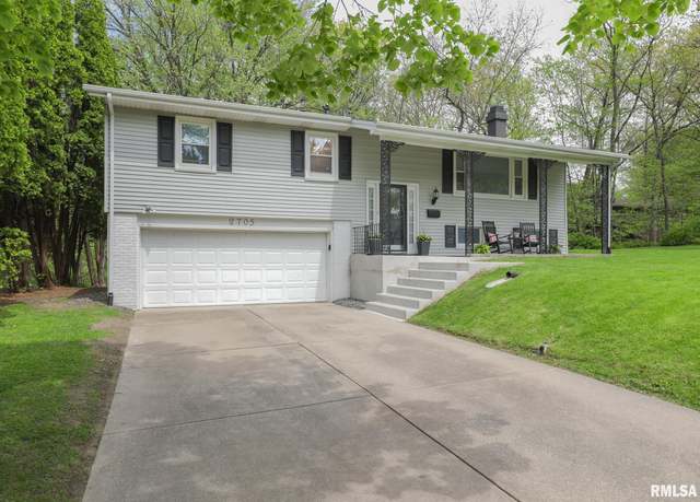 Property at 2705 34th Avenue Court, Rock Island, IL 61201, 3 beds, 2 baths