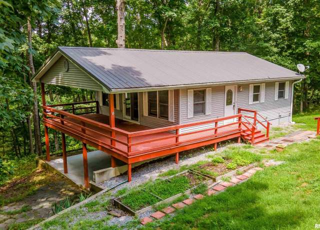 Property at 530 Poplar Rd, Tunnel Hill, IL 62972, 3 beds, 2 baths