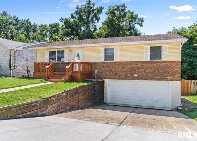 Property at 913 Diane Ct, Springfield, IL 62702, 3 beds, 2 baths