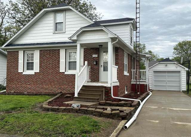 Property at 505 Saint Clair St, Altamont, IL 62411, 3 beds, 1 bath