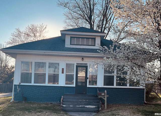 Property at 506 S Vicksburg St, Marion, IL 62959, 3 beds, 2 baths