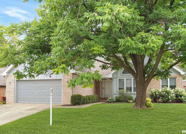 Property at 1737 W Marlene Ct, Peoria, IL 61614, 3 beds, 3 baths