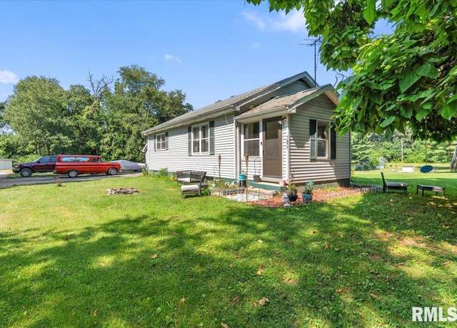 Property at 7977 Mechanicsburg Rd, Springfield, IL 62707, 3 beds, 1 bath