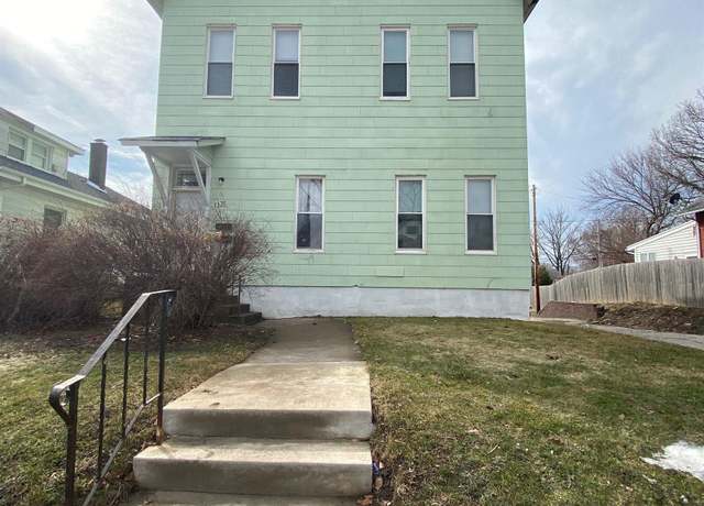 Property at 1335 W 13th St, Davenport, IA 52804, 5 beds, 2 baths
