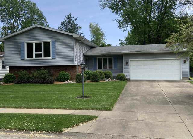 Property at 2460 Idlewild Dr, Springfield, IL 62704, 4 beds, 2 baths