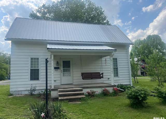 Property at 809 S Commercial St, Benton, IL 62812, 2 beds, 1 bath