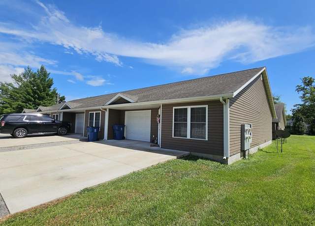Property at 1302 N Fair St, Marion, IL 62959, 8 beds, 8 baths