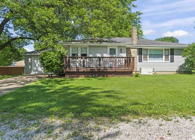 Property at 505 S Davenport St, Metamora, IL 61548, 4 beds, 1.5 baths