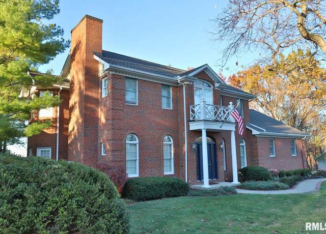 Property at 132 Star Rim Dr, East Peoria, IL 61611, 3 beds, 3 baths