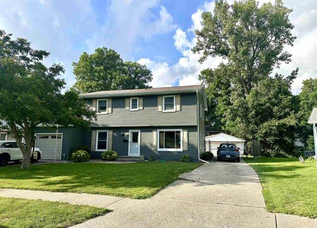 Property at 4607 26th Ave, Rock Island, IL 61201, 4 beds, 2.5 baths