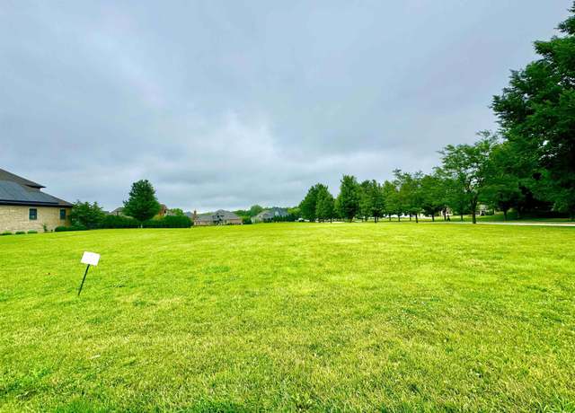 Property at 3205 W Pilgrims Way, Peoria, IL 61615