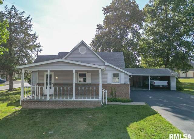 Property at 1400 N Bentley St, Marion, IL 62959, 3 beds, 2 baths