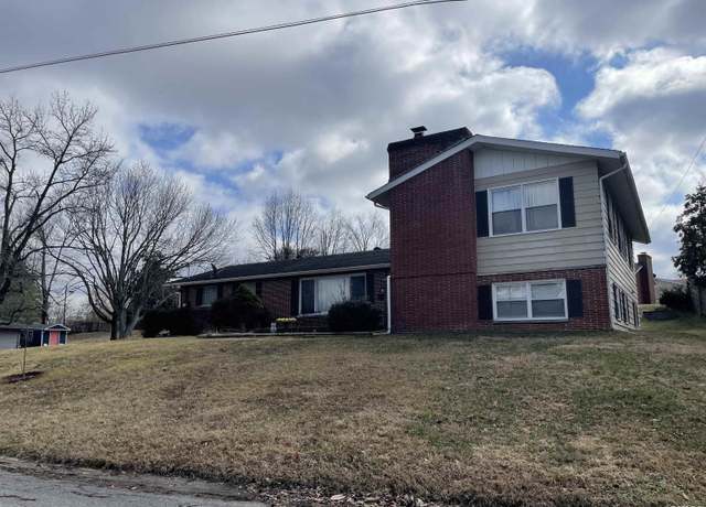 Property at 217 Apple Ln, Anna, IL 62906, 3 beds, 3 baths