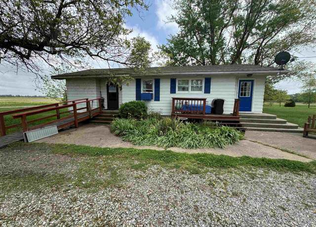 Property at 970 Beech Rd, Duquoin, IL 62832, 2 beds, 1 bath