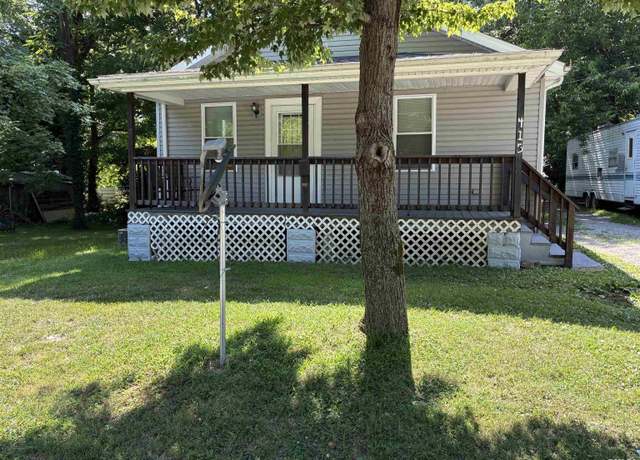 Property at 415 S 4th St, Mt Vernon, IL 62864, 2 beds, 1 bath