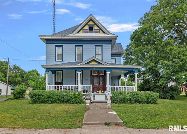 Property at 412 N Church St, Jacksonville, IL 62650, 4 beds, 2 baths