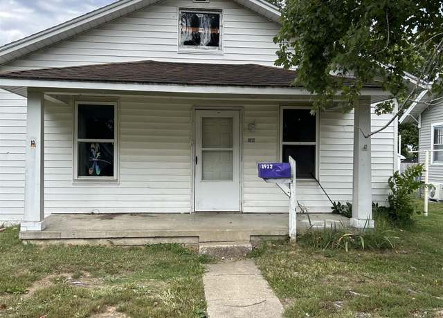 Property at 1912 Hortense St, Murphysboro, IL 62966, 2 beds, 1 bath