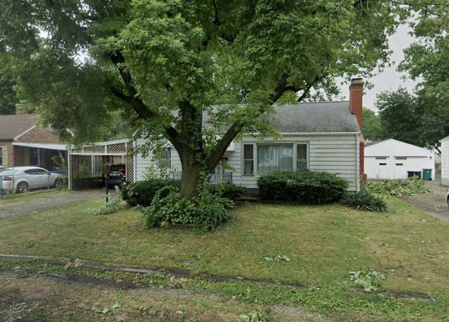 Property at 3231 Palmer St, Springfield, IL 62703, 3 beds, 2 baths