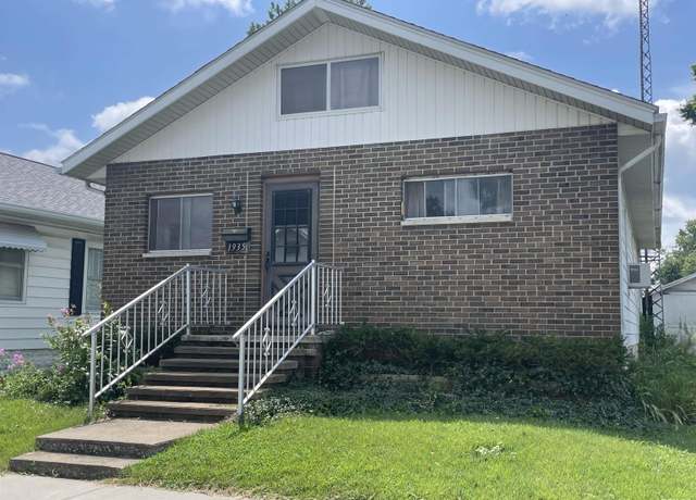 Property at 1935 Logan St, Murphysboro, IL 62966, 2 beds, 1 bath