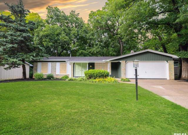 Property at 743 W Wonderview Dr, Dunlap, IL 61525, 3 beds, 2 baths