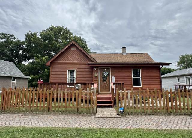 Property at 778 E Grove St, Galesburg, IL 61401, 2 beds, 1 bath