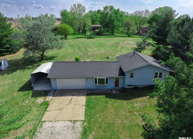 Property at 10133 Edgewood Dr, Manito, IL 61546, 3 beds, 1.5 baths