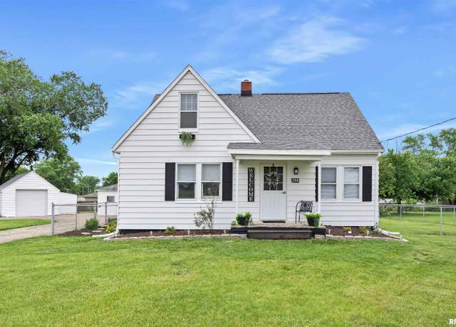 Property at 1900 S Airport Rd, Peoria, IL 61607, 4 beds, 2 baths