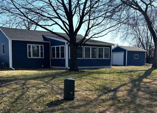 Property at 618 7th Ave, Camanche, IA 52739, 1 bed, 2 baths