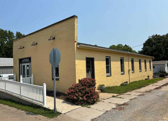 Property at 0401 N Bishop Hill St, Bishop Hill, IL 61419, 1 bed, 0.5 baths