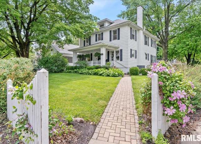 Property at 1501 Dial Ct, Springfield, IL 62704, 3 beds, 2.5 baths